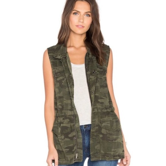 Sanctuary Jackets & Blazers - Sanctuary Camouflage Green Vest Medium